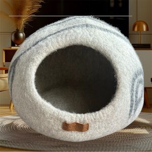 Meowfia Cat Cave 100% Wool